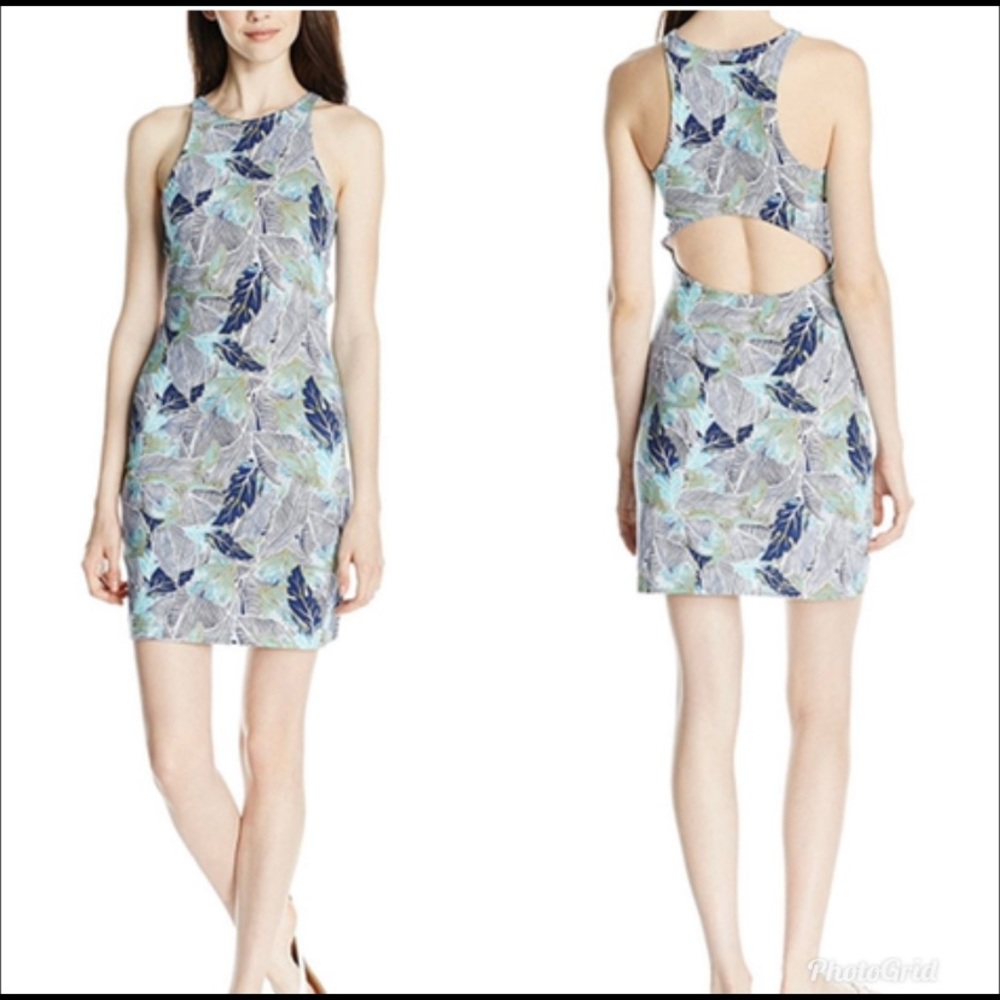 NWT - Roxy Jrs (M) Ano Nuevo Sporty dress